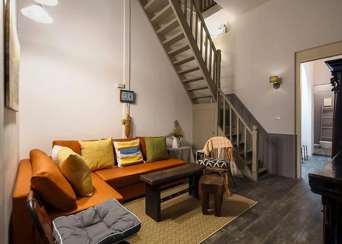 Non The Post Spacious King With Sofa Bed And Living Area Near Riverside And Iconsiam * 방콕