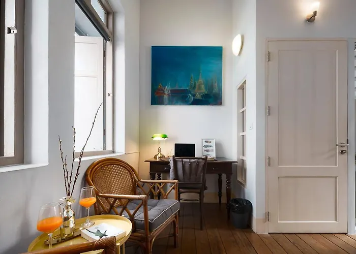 Non The Post Spacious King With Sofa Bed And Living Area Near Riverside And Iconsiam * 방콕