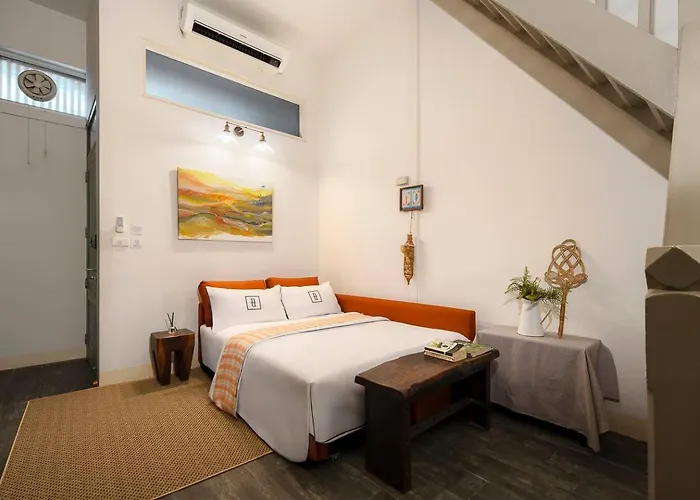 Non The Post Spacious King With Sofa Bed And Living Area Near Riverside And Iconsiam 방콕